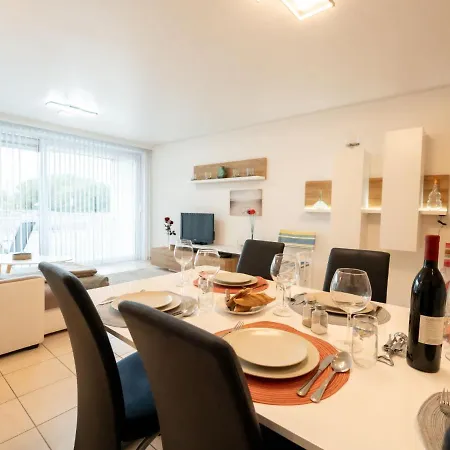 Breduynia With Balcony By Interhome * Bredene